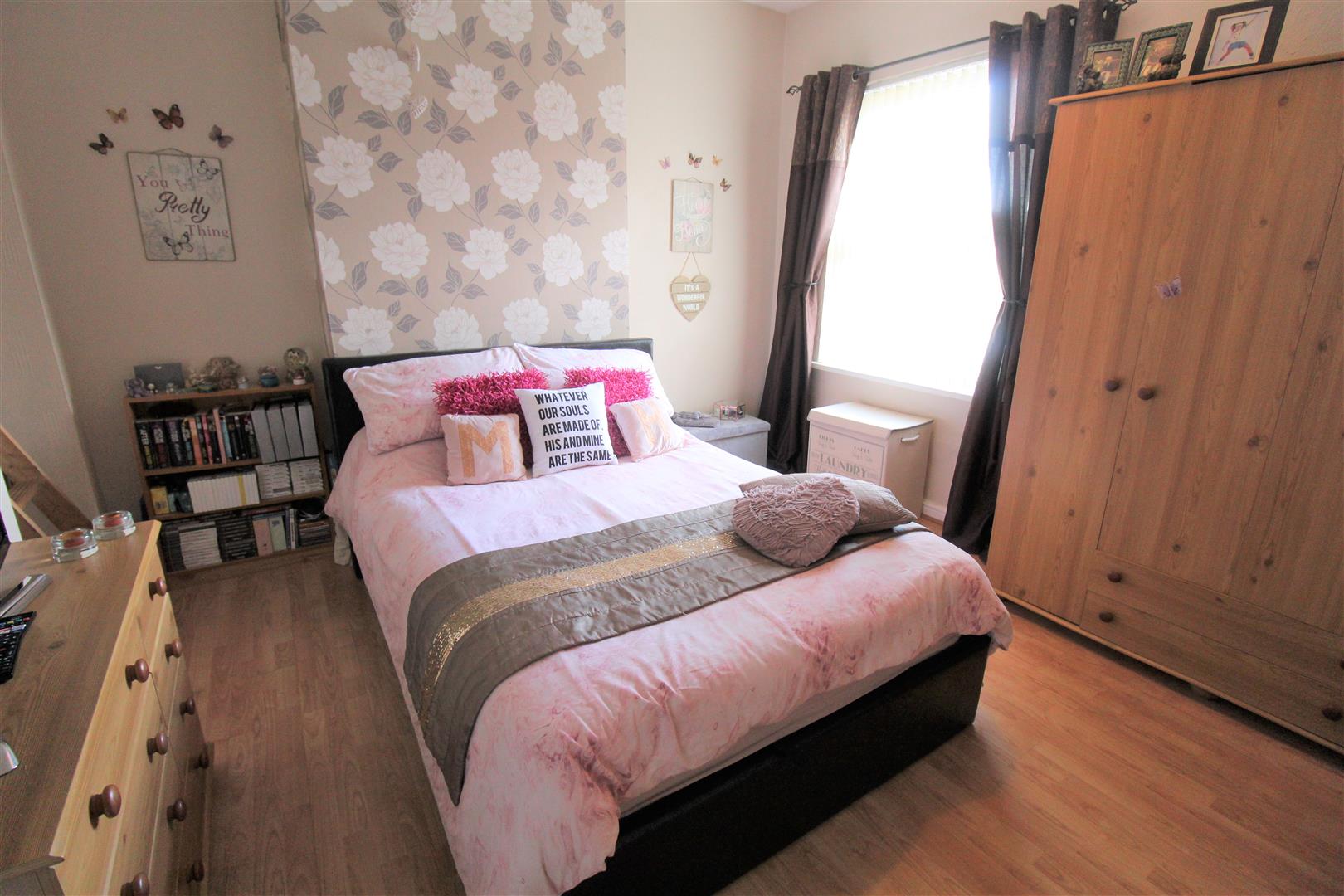 Ruxley Road, Bucknall, Stoke-On-Trent